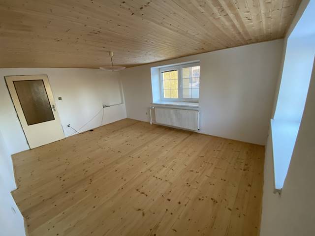 Pokoj v přízemí po rekonstrukci.